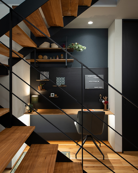 E-nest.